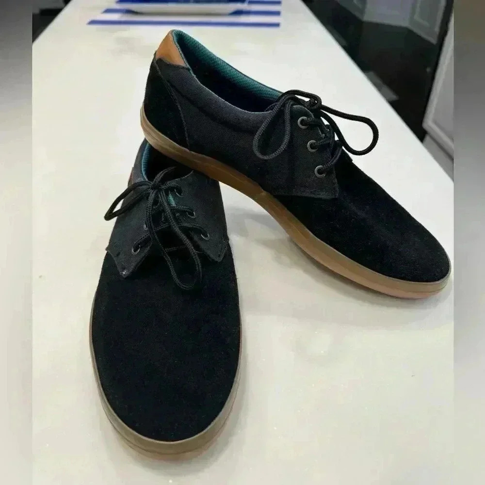 Globe black suede and canvas with g sole sneakers  men’s size 11
